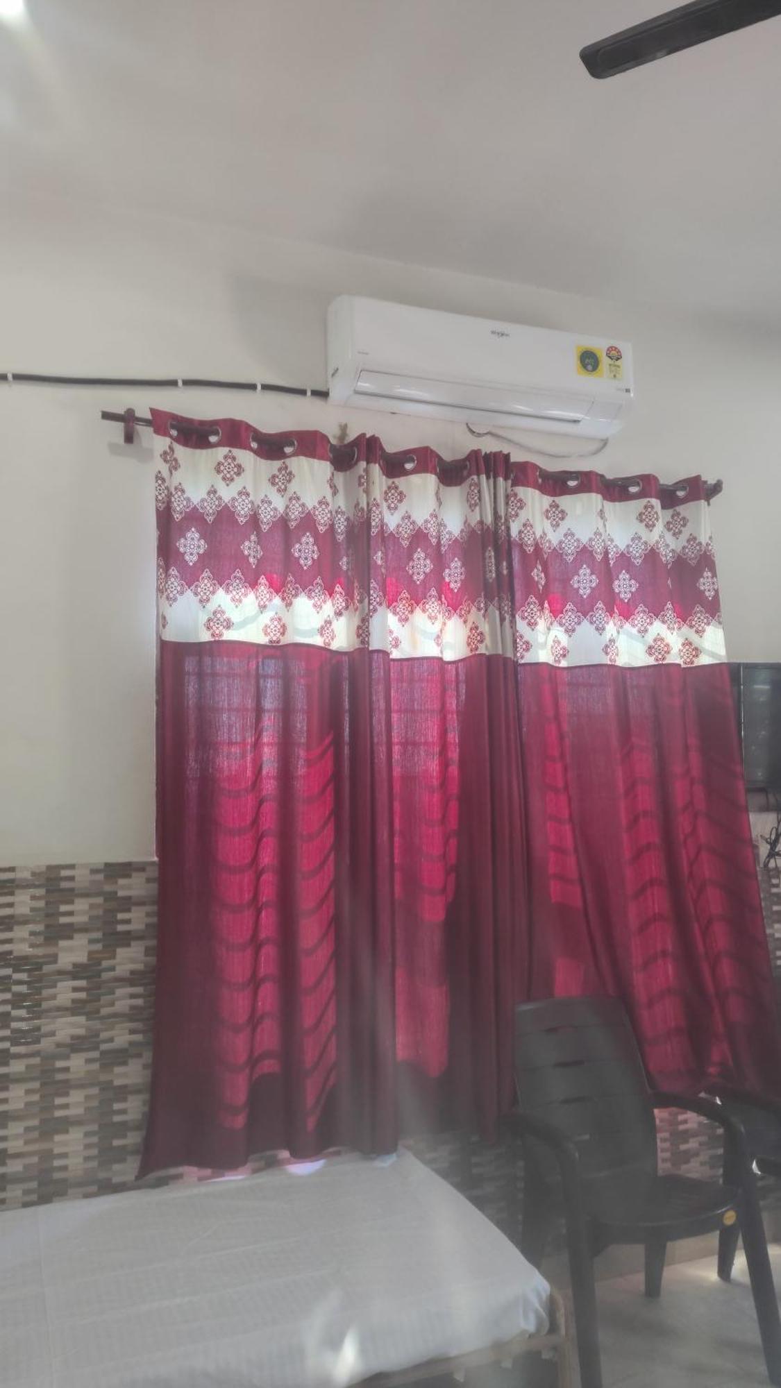 Tushar Guest House Jawāla Mukhi Exteriör bild
